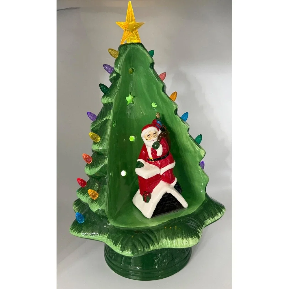 Vtg Mr Christmas ceramic Lighted Christmas Tree with Santa Chimney‎ Scene Green